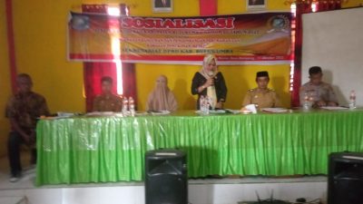 Legislator PAN Hj. Nuraidah Sosialisasi Peraturan Daerah di Desa Dampang