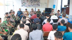 Kompak, TNI-POLRI Di Bulukumba Gelar Jum’at Curhat Bersama Warga