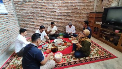 Ajak Rekan Jurnalis Makan Siang, Cara Azisul Hak Jurnalis Simpulindonesia.Com Perkuat Solidaritas Menyambut Pemilu 2024